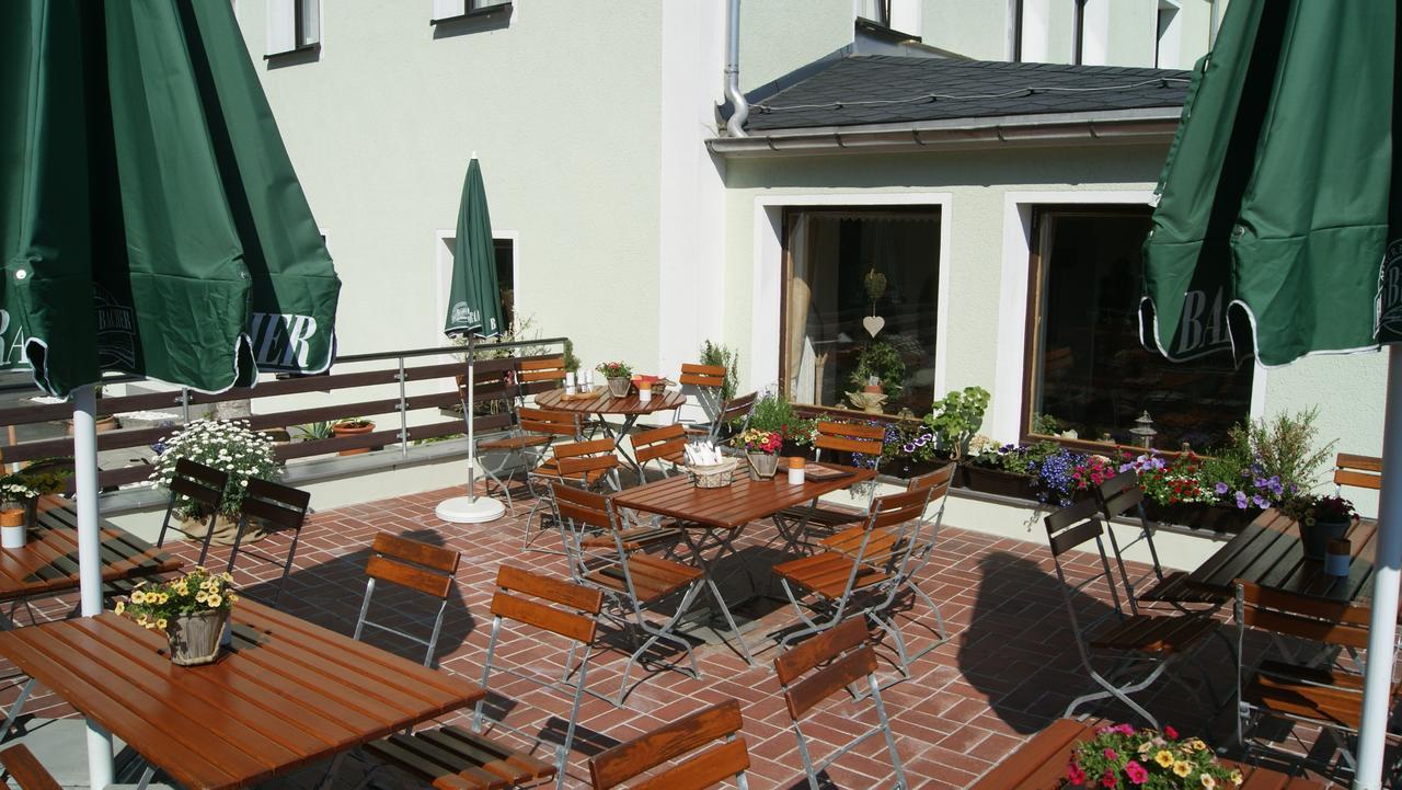 Hotel Carolaruh Bad Elster Exterior photo